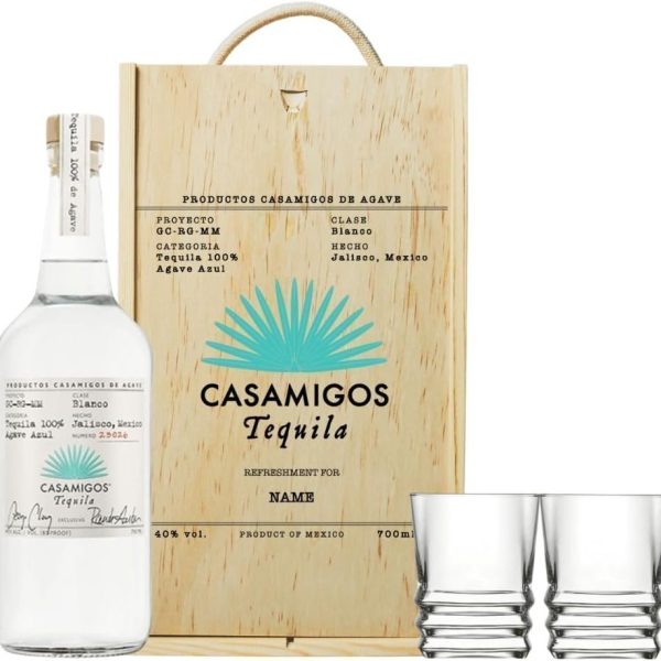 Personalised Casamigos Tequilla Blanco Gift Set with Shot Glasses โ 70cl (40% ABV)